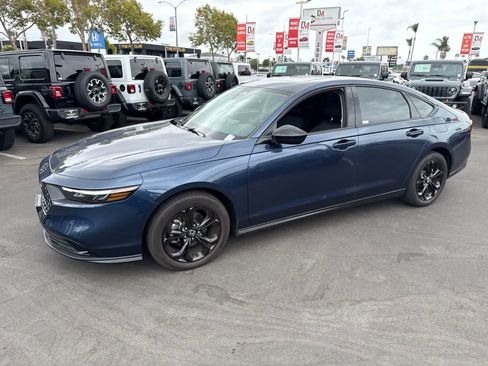 Used 2025 Honda Accord SE image 26