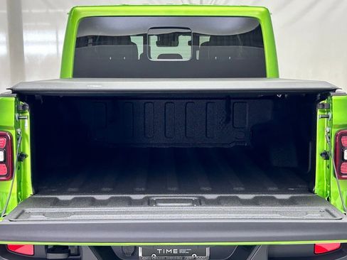 New 2025 Jeep Gladiator Sport image 11