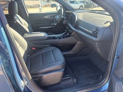 Certified 2026 Chevrolet Traverse LT w/ Driver Confidence Package image 24