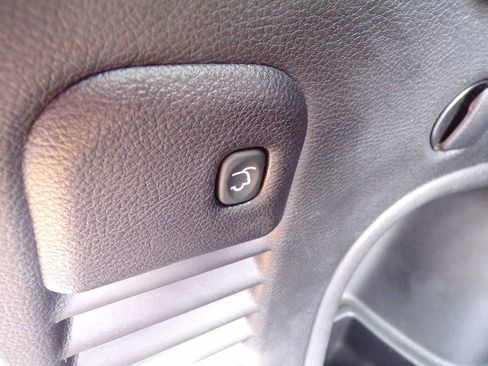 Used 2021 Jeep Grand Cherokee Laredo X AWD/4WD image 12
