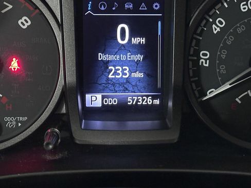 Used 2019 Toyota Tacoma TRD Off-Road image 53