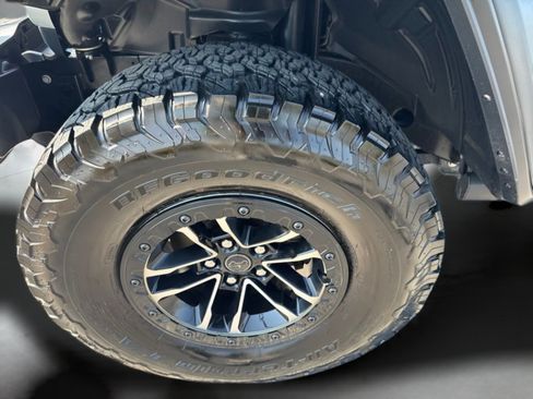 Used 2024 Jeep Wrangler Unlimited Sport AWD/4WD image 34