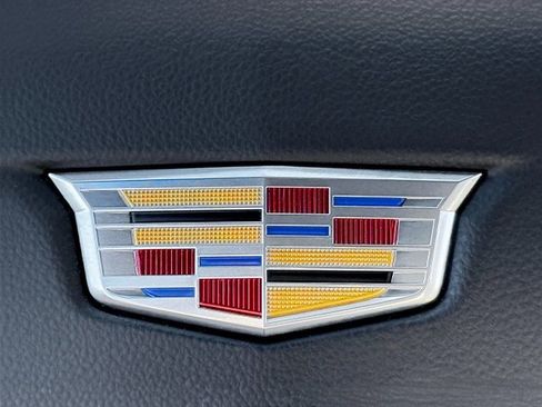 Used 2024 Cadillac Escalade ESV Premium Luxury image 36