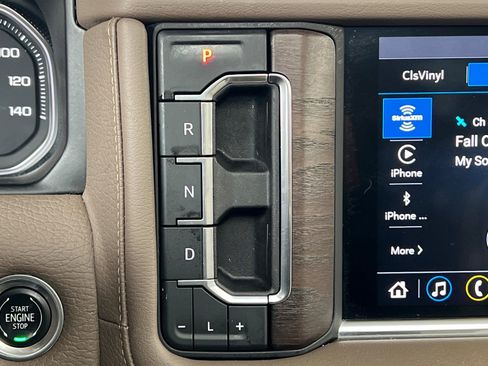 Used 2021 GMC Yukon Denali w/ Denali Premium Package image 23