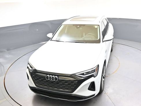 Used 2024 Audi Q8 e-tron Prestige AWD/4WD image 36