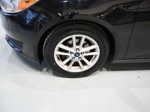 Used 2018 Ford Focus SE image 27