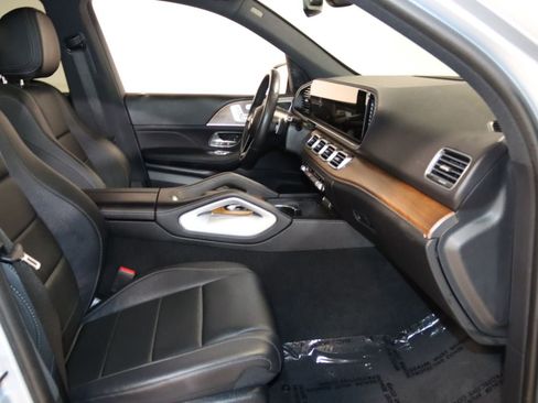 Used 2025 Mercedes-Benz GLE 350 4MATIC w/ Winter Package image 65
