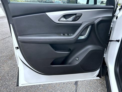 Certified 2023 Chevrolet Blazer LT w/ Convenience Package image 9