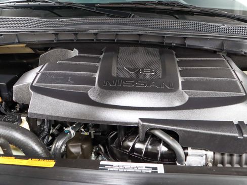 Used 2021 Nissan Titan PRO-4X w/ Pro-4x Utility Package image 32