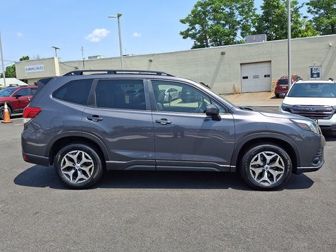 Certified 2024 Subaru Forester Premium AWD/4WD image 8