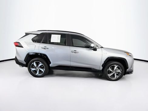 Used 2023 Toyota RAV4 SE w/ Weather & Moonroof Package AWD/4WD image 11