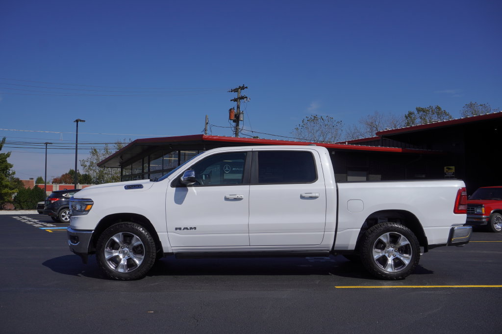 Used 2023 RAM 1500 Laramie AWD/4WD image 4
