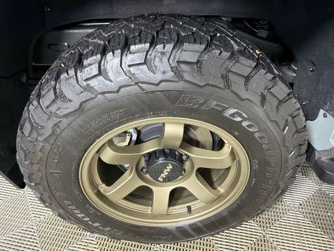 Used 2024 Toyota Sequoia Limited w/ Tow Technology Package image 18