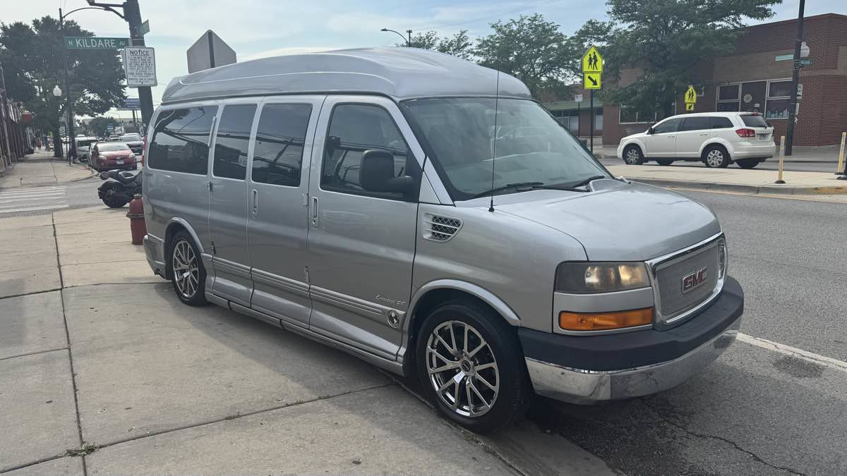 Used 2014 GMC Savana 1500 RWD image 9