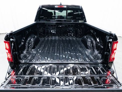New 2026 RAM 1500 Laramie AWD/4WD image 8
