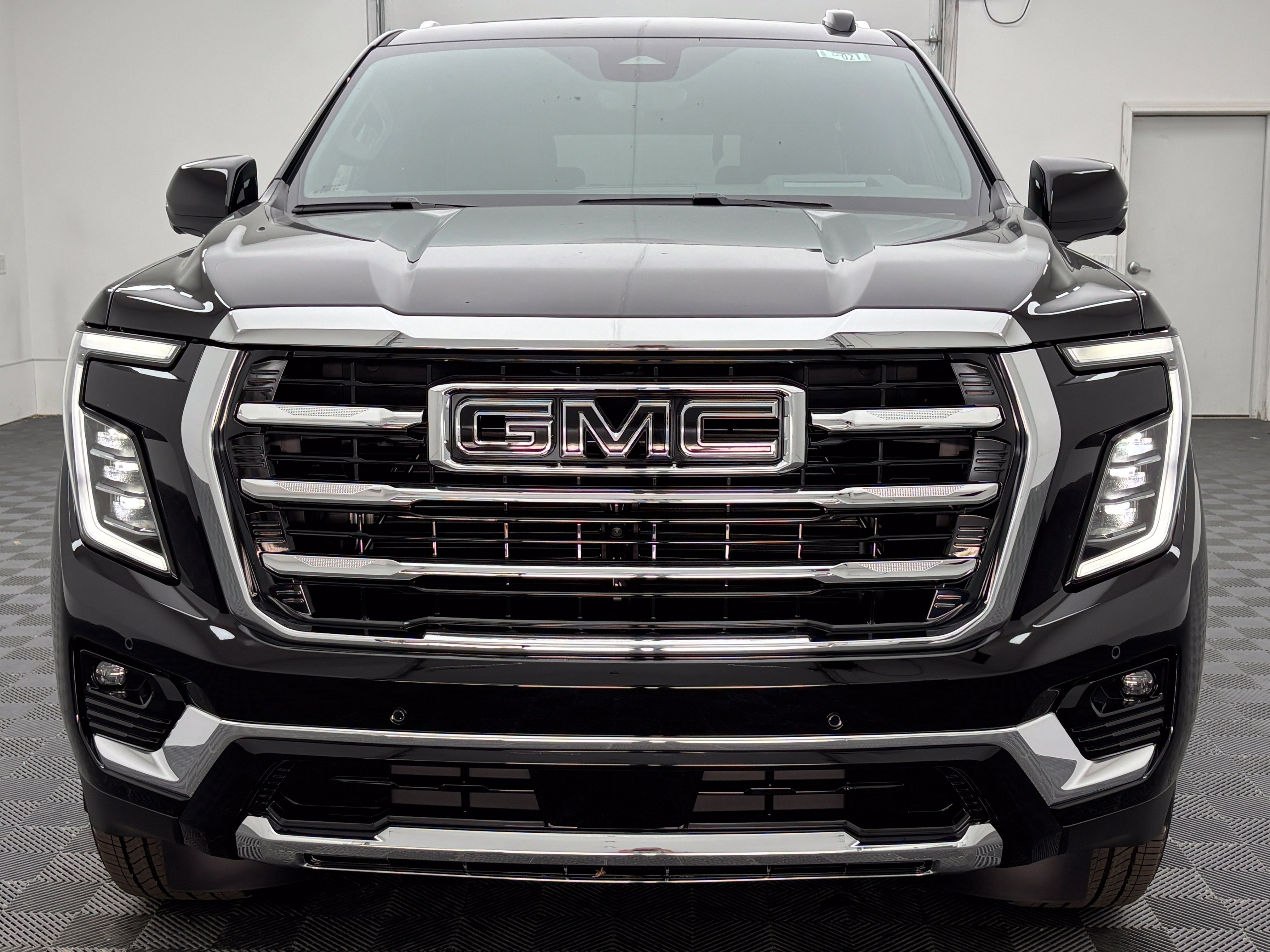 New 2026 GMC Yukon Elevation w/ Elevation Premium Package AWD/4WD image 18