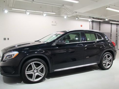 Used 2015 Mercedes-Benz GLA 250 4MATIC image 3