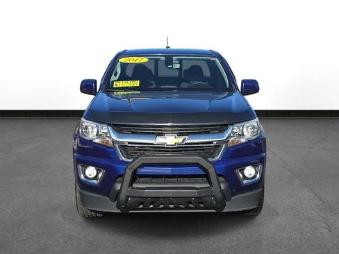Used 2017 Chevrolet Colorado LT w/ LT Convenience Package image 2