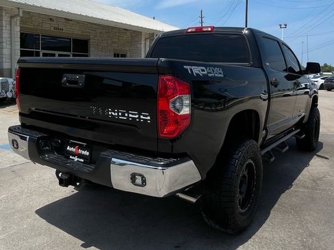 Used 2015 Toyota Tundra SR5 w/ TRD Off Road Package AWD/4WD image 5
