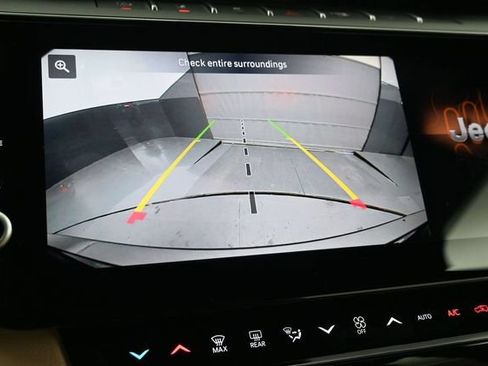 New 2026 Jeep Grand Cherokee Limited RWD image 24