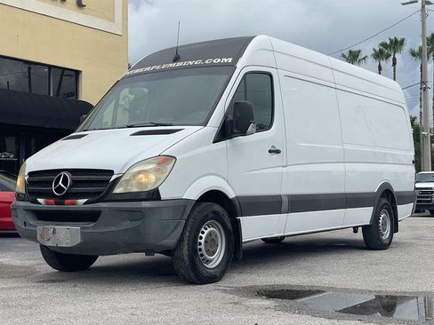 Used 2012 Mercedes-Benz Sprinter 2500 image 6
