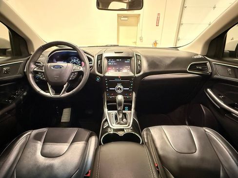 Used 2017 Ford Edge Titanium w/ Equipment Group 301A FWD image 30