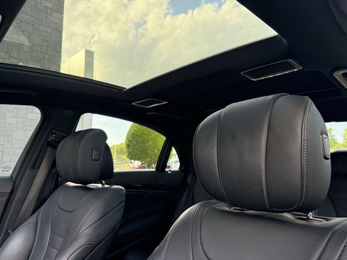 Used 2016 Mercedes-Benz S 550 Sedan image 11