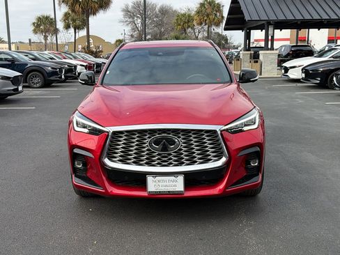 Used 2023 INFINITI QX55 Essential image 3