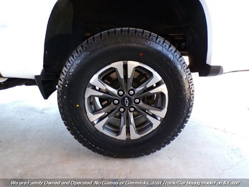 Used 2021 Chevrolet Colorado Z71 w/ Safety Package AWD/4WD image 60