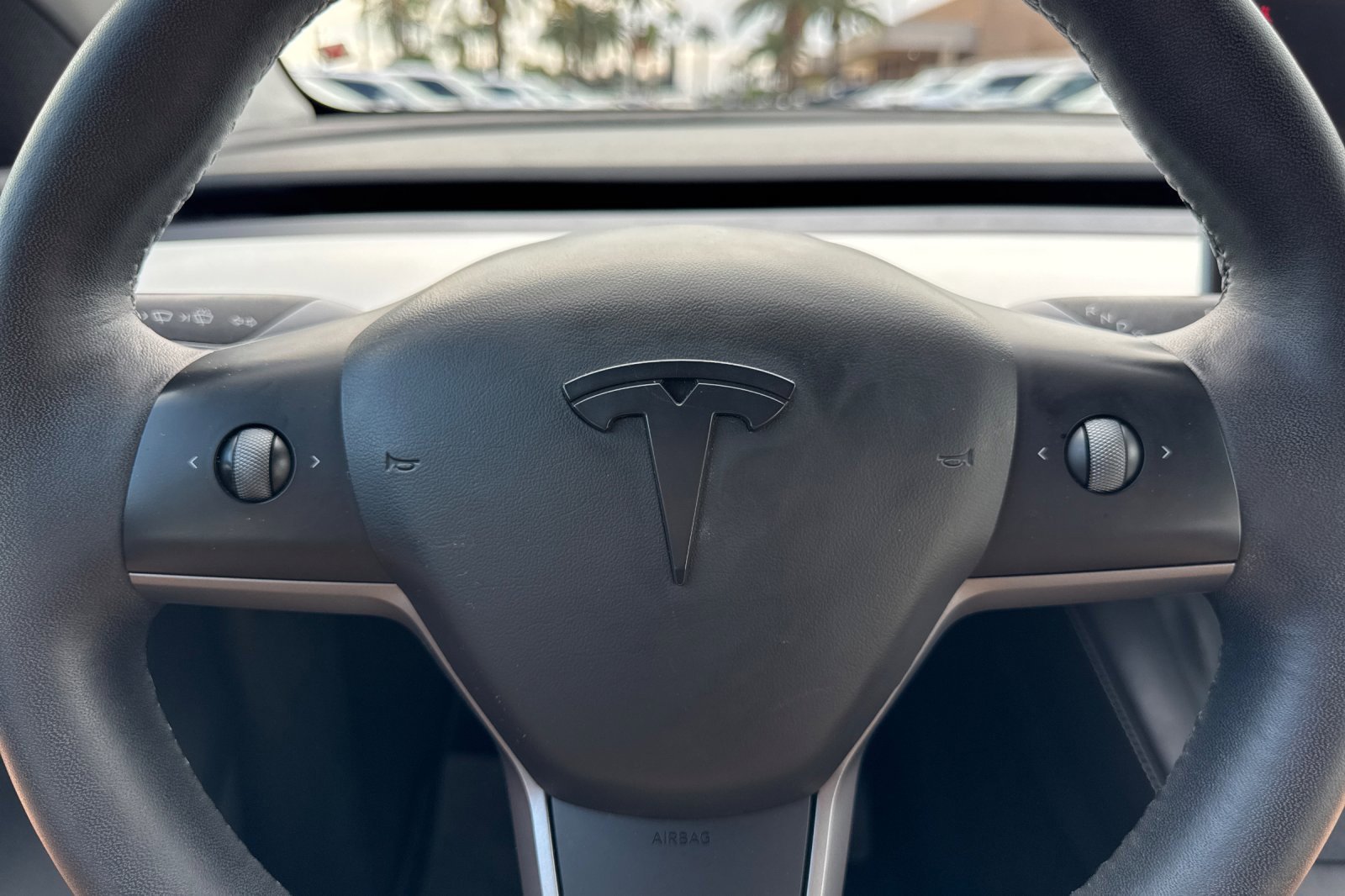 Used 2023 Tesla Model Y Long Range AWD/4WD image 23