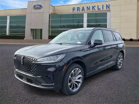 New 2026 Lincoln Aviator Premiere w/ Jet Appearance Package image 3