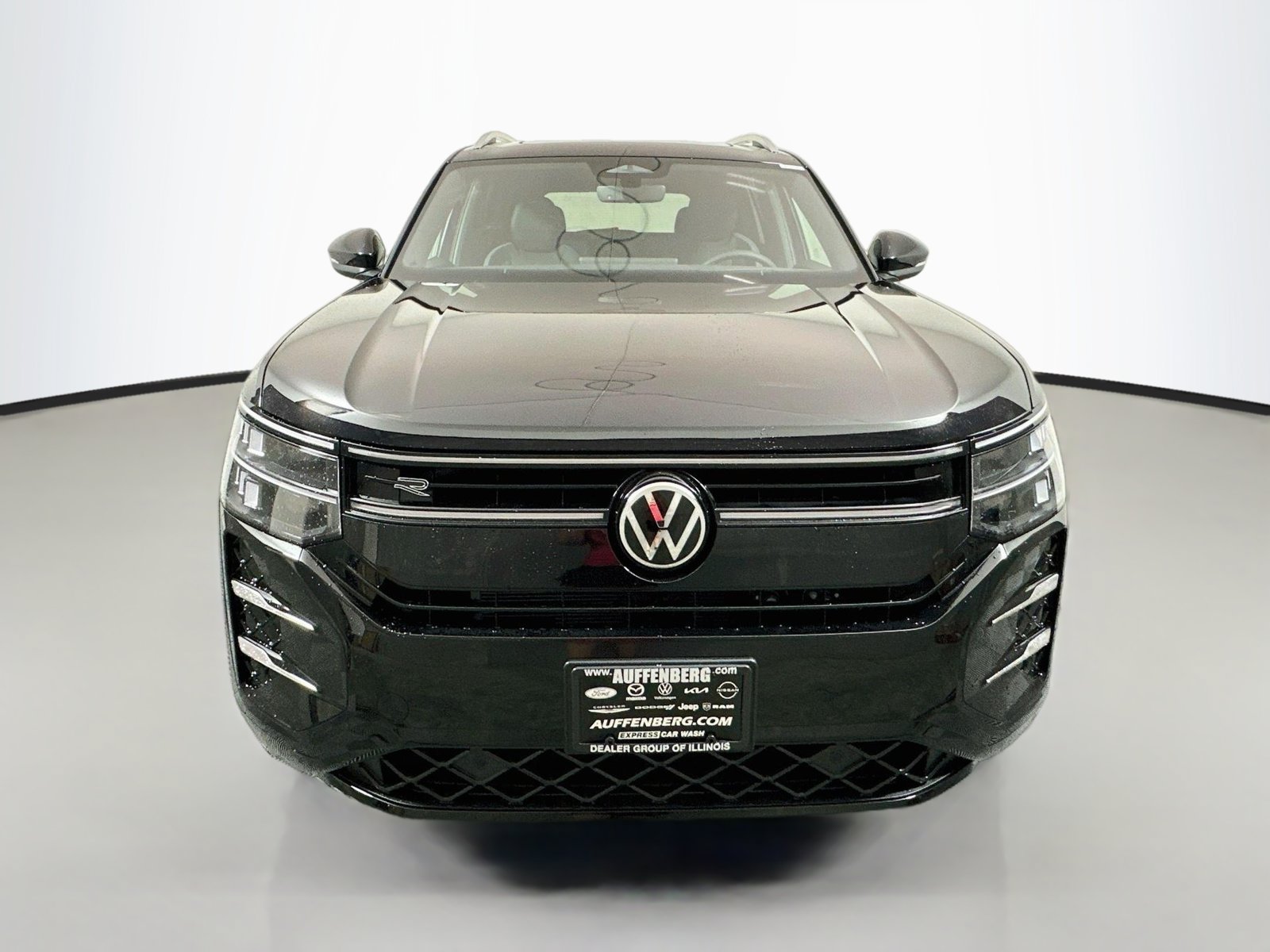 New 2027 Volkswagen Atlas SEL R-Line AWD/4WD image 2