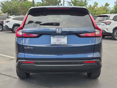 Used 2025 Honda CR-V EX-L image 4
