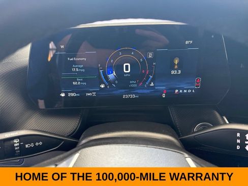 Used 2025 Chevrolet Equinox LT AWD/4WD image 11