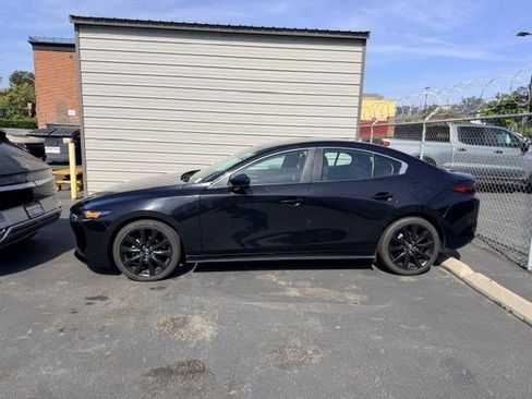 Used 2024 MAZDA MAZDA3 s FWD image 2