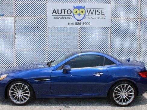 Used 2017 Mercedes-Benz SLC 300 w/ Premium 1 Package image 16