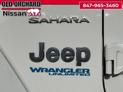Used 2022 Jeep Wrangler Unlimited Sahara AWD/4WD image 7