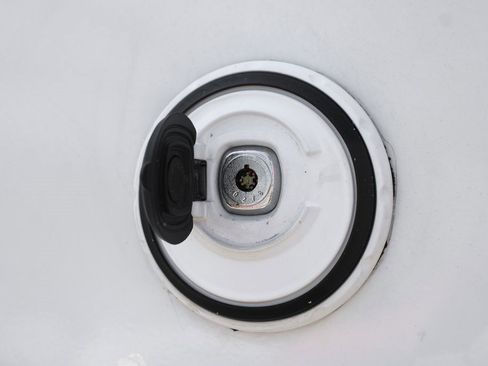 Used 2014 Chevrolet Express 2500 image 38