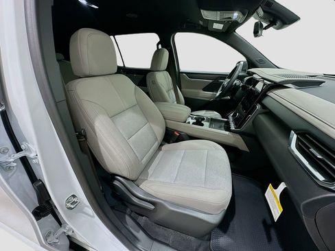 New 2026 GMC Acadia Elevation FWD image 30