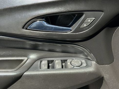 Used 2018 Chevrolet Equinox LT AWD/4WD image 22