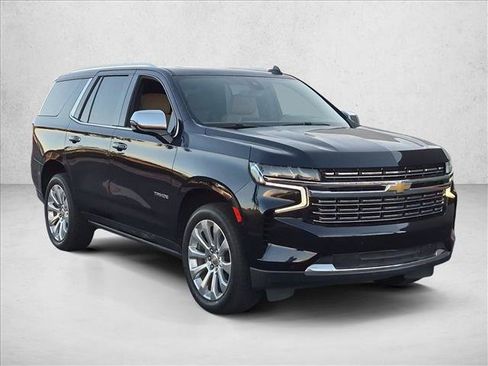 Used 2021 Chevrolet Tahoe Premier w/ Premium Package RWD image 3