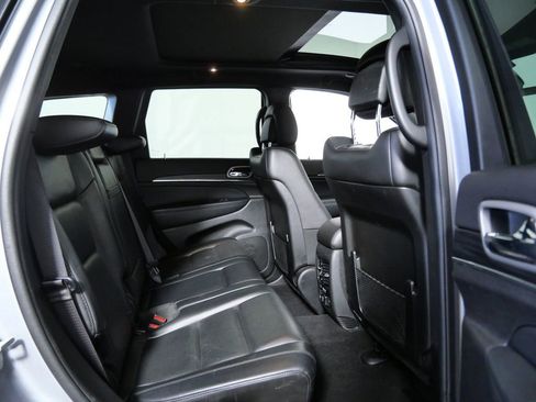 Used 2021 Jeep Grand Cherokee Limited w/ Luxury Group II image 13