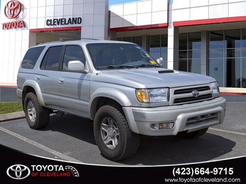 Used 2000 Toyota 4Runner SR5 RWD image 1