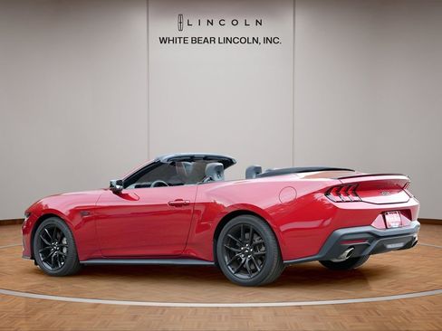 Used 2024 Ford Mustang GT Premium image 7