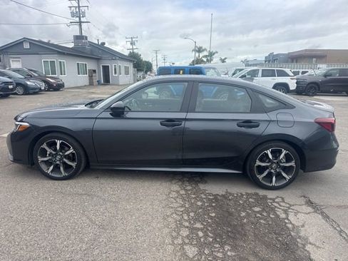 Used 2025 Honda Civic Sport image 8