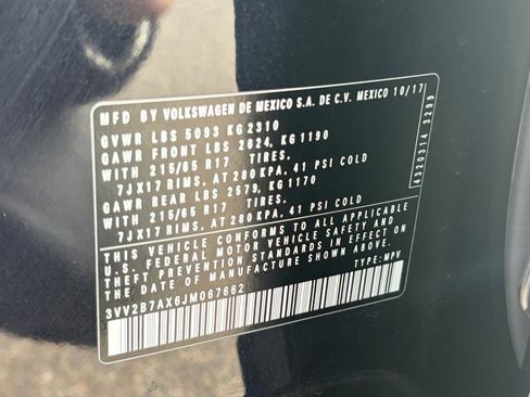 Used 2018 Volkswagen Tiguan SE image 31