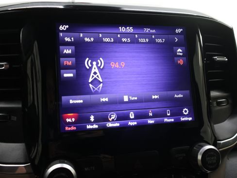 Used 2019 RAM 1500 Laramie AWD/4WD image 52