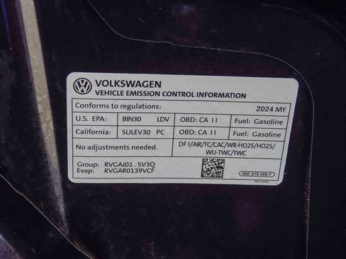 Used 2024 Volkswagen Taos SE FWD image 27