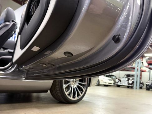 Used 2019 Rolls-Royce Dawn image 66