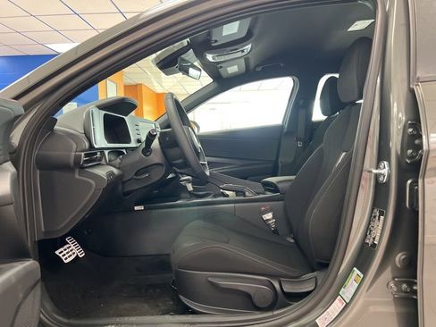 New 2026 Hyundai Elantra Sport FWD image 17